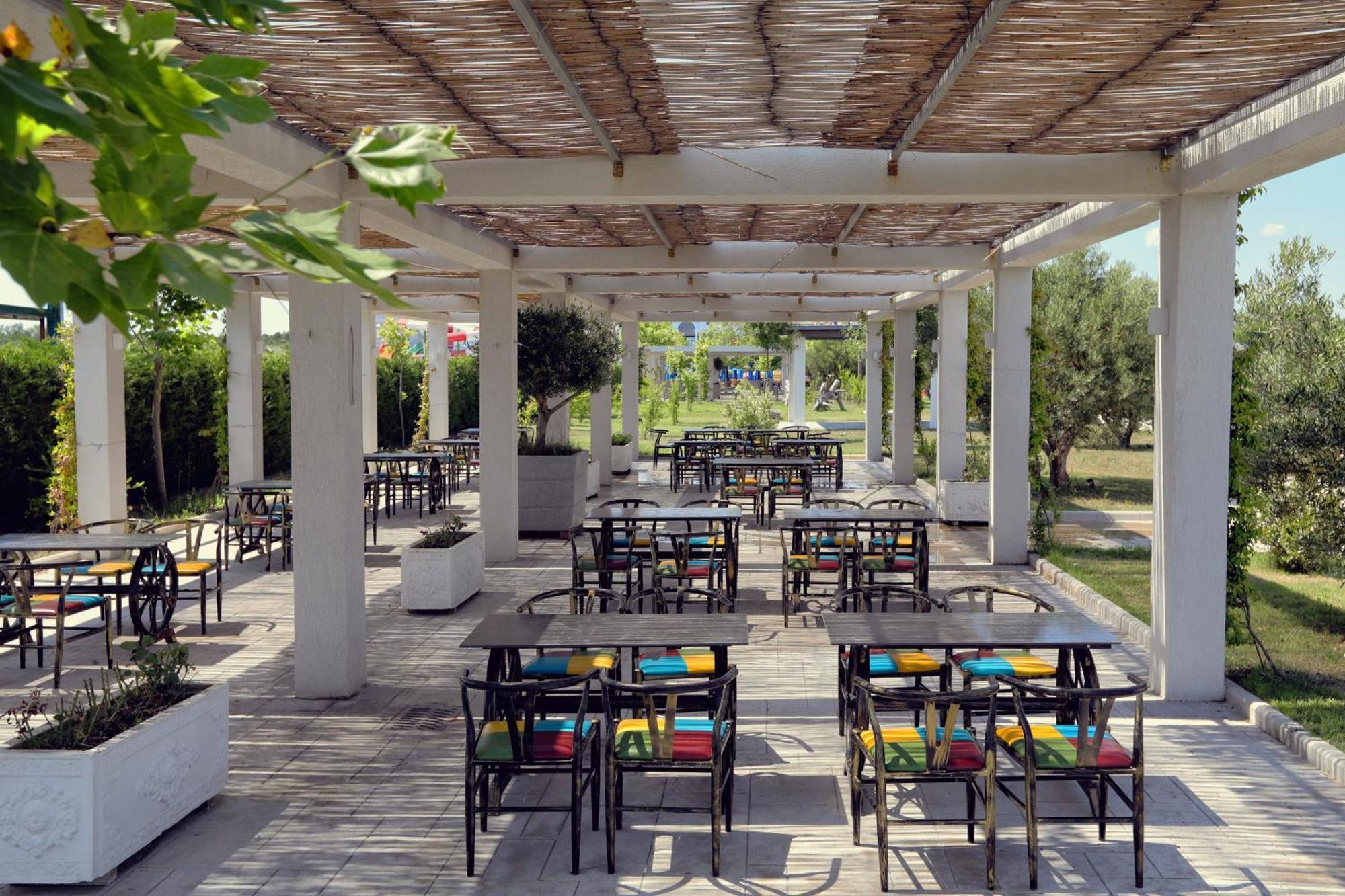 Velipoja Grand Europa Resort, Affiliated By Melia Exterior photo